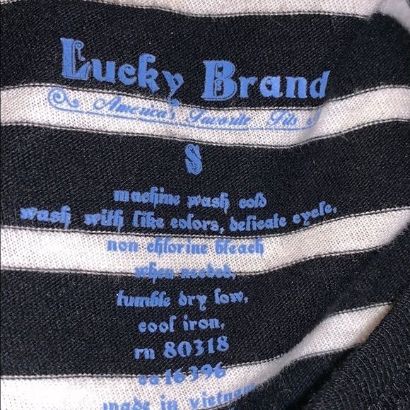 juniors shirt size small - Picture 4 of 7